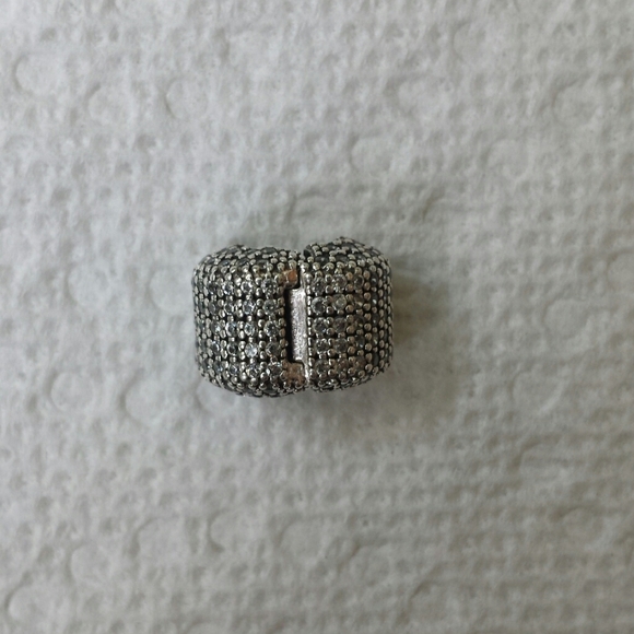 Pandora Sparkly Clip Charm - Picture 6 of 7